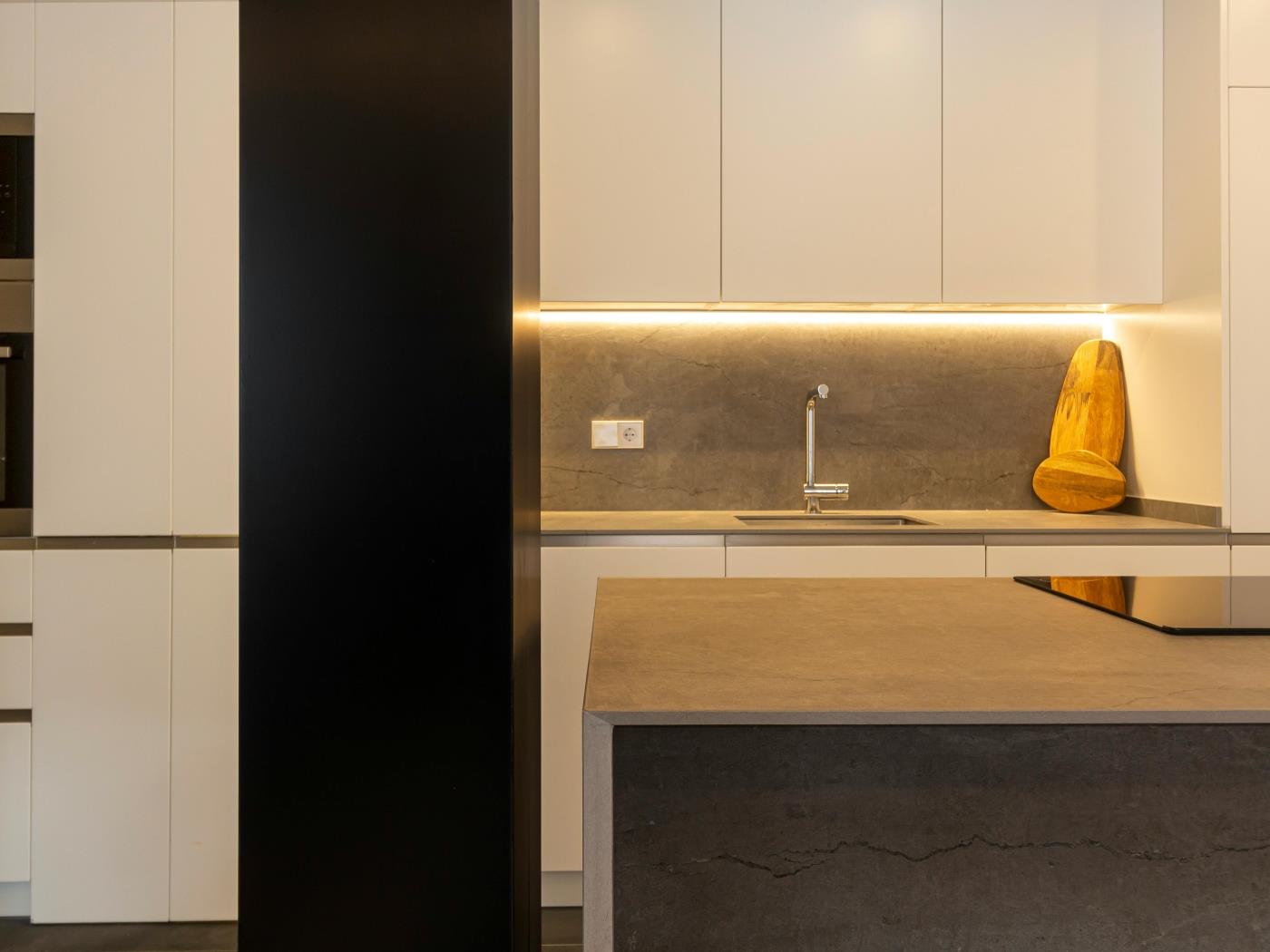 image Beautiful home for sale in the exclusive Salamanca district 6